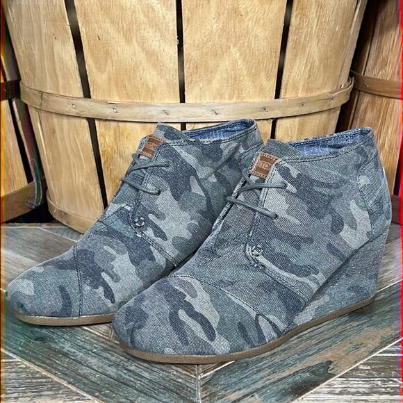 Toms Washed Camo Canvas Desert Wedge Green Gray Ankle Boots Bootie Women Size 10 - Picture 3 of 12